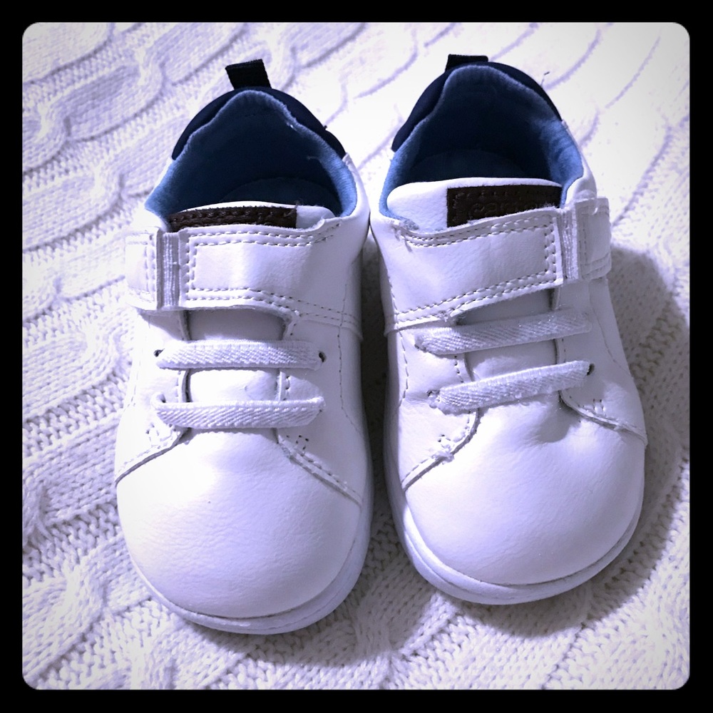 Carter’s every step white toddler sneaker